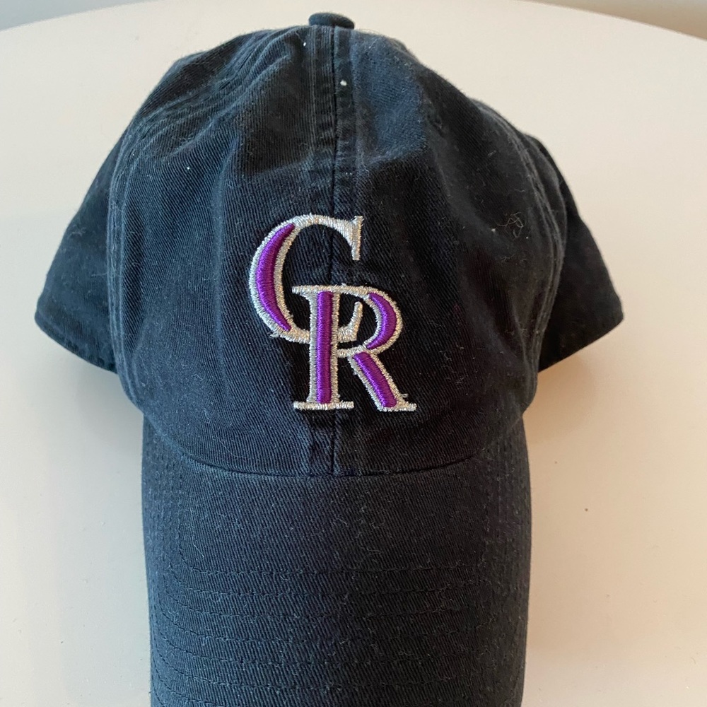 Colorado Rockies slouch fitted hat